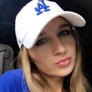 Meet your Posher, Catherine